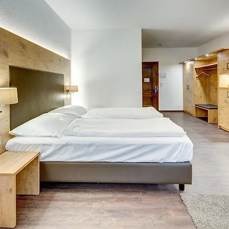 Alpen Szálloda 4*