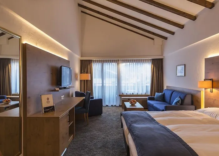 Alpen Hotel 4*
